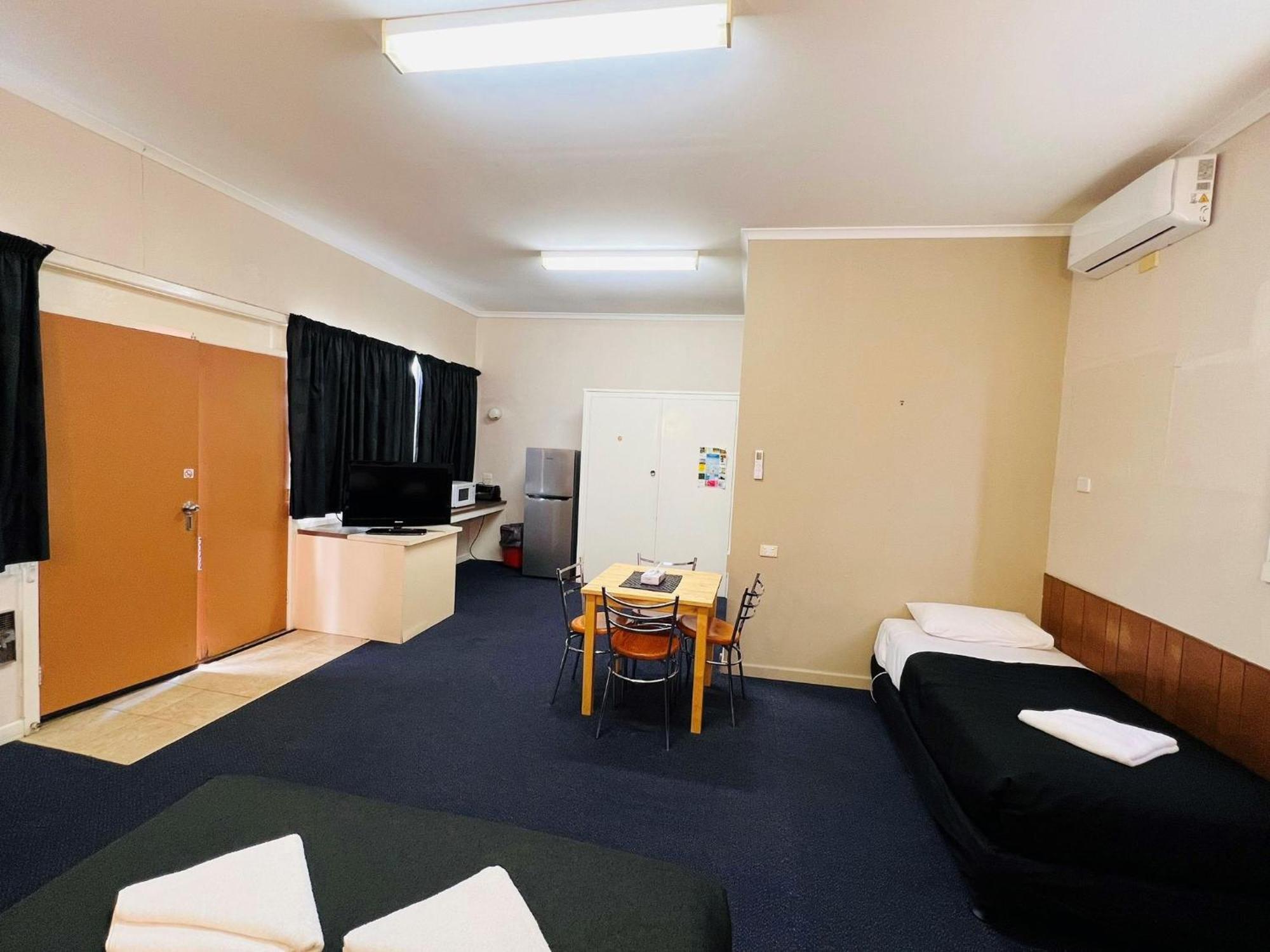 Horsham Motel Eksteriør billede